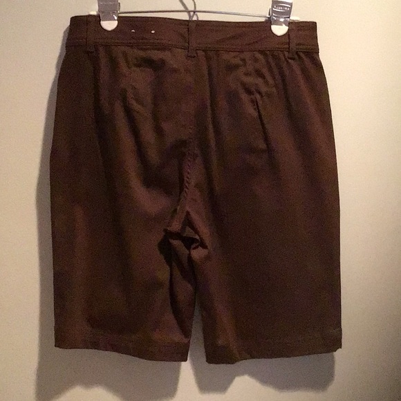 St John’s Bay Dark Brown Bermuda Shorts Medium Zipper/Button Front - Picture 3 of 3